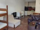 נמכר : Studio apartment 31 meters in Sutomore with a terrace 500 m from sea